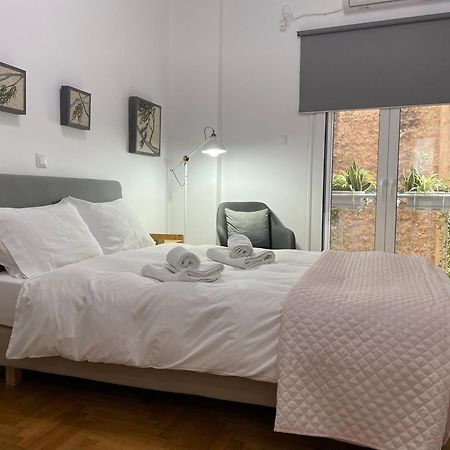 Mosaic Art Apartment In Plaka アテネ エクステリア 写真