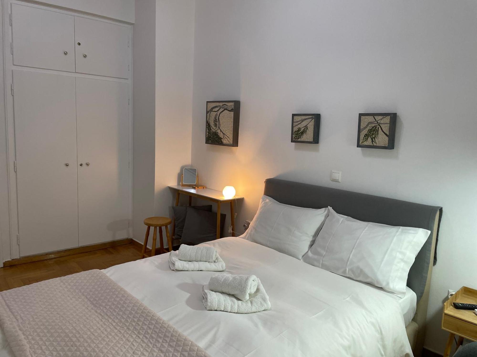 Mosaic Art Apartment In Plaka アテネ エクステリア 写真