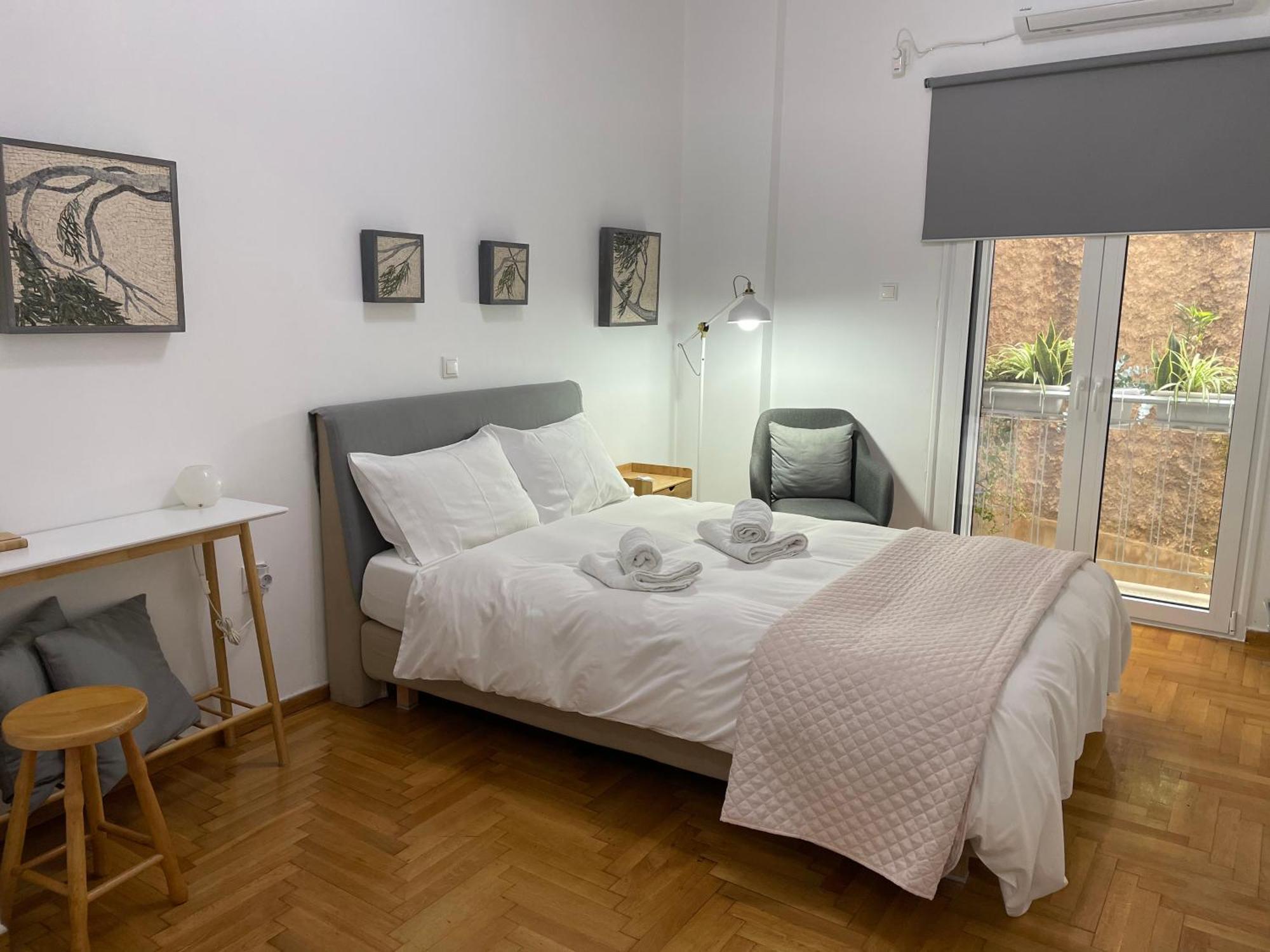 Mosaic Art Apartment In Plaka アテネ エクステリア 写真